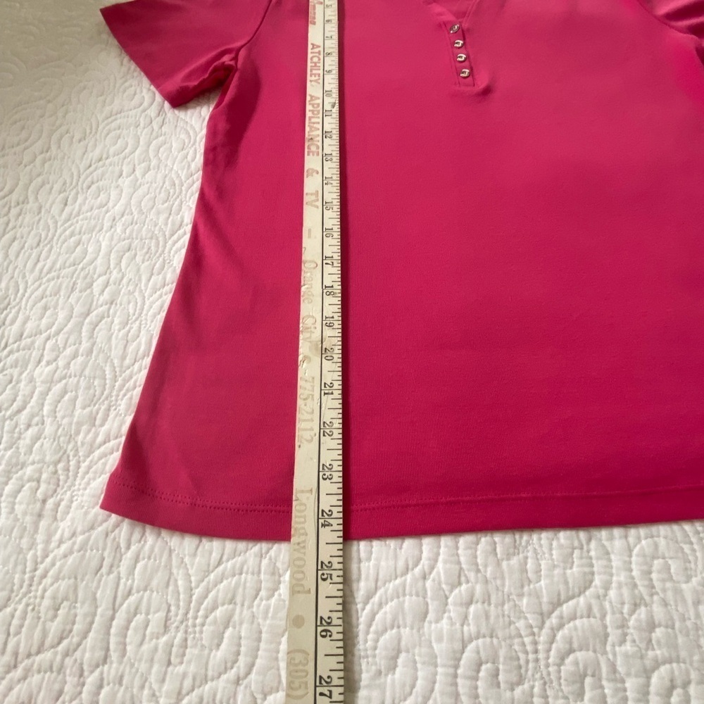 Karen Scott NWT Henley Short Sleeve Top Hot Pink Silver Buttons Size PM - Picture 12 of 12